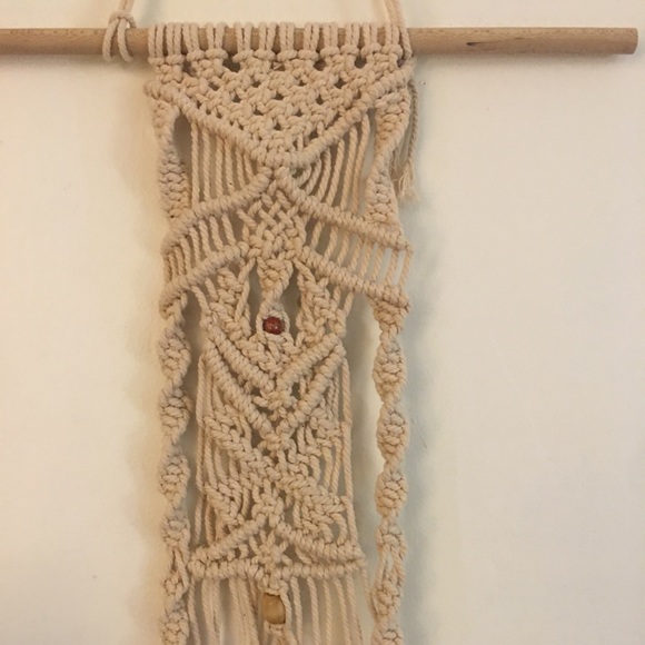 Macrame wall hanging - Picture 2 of 2